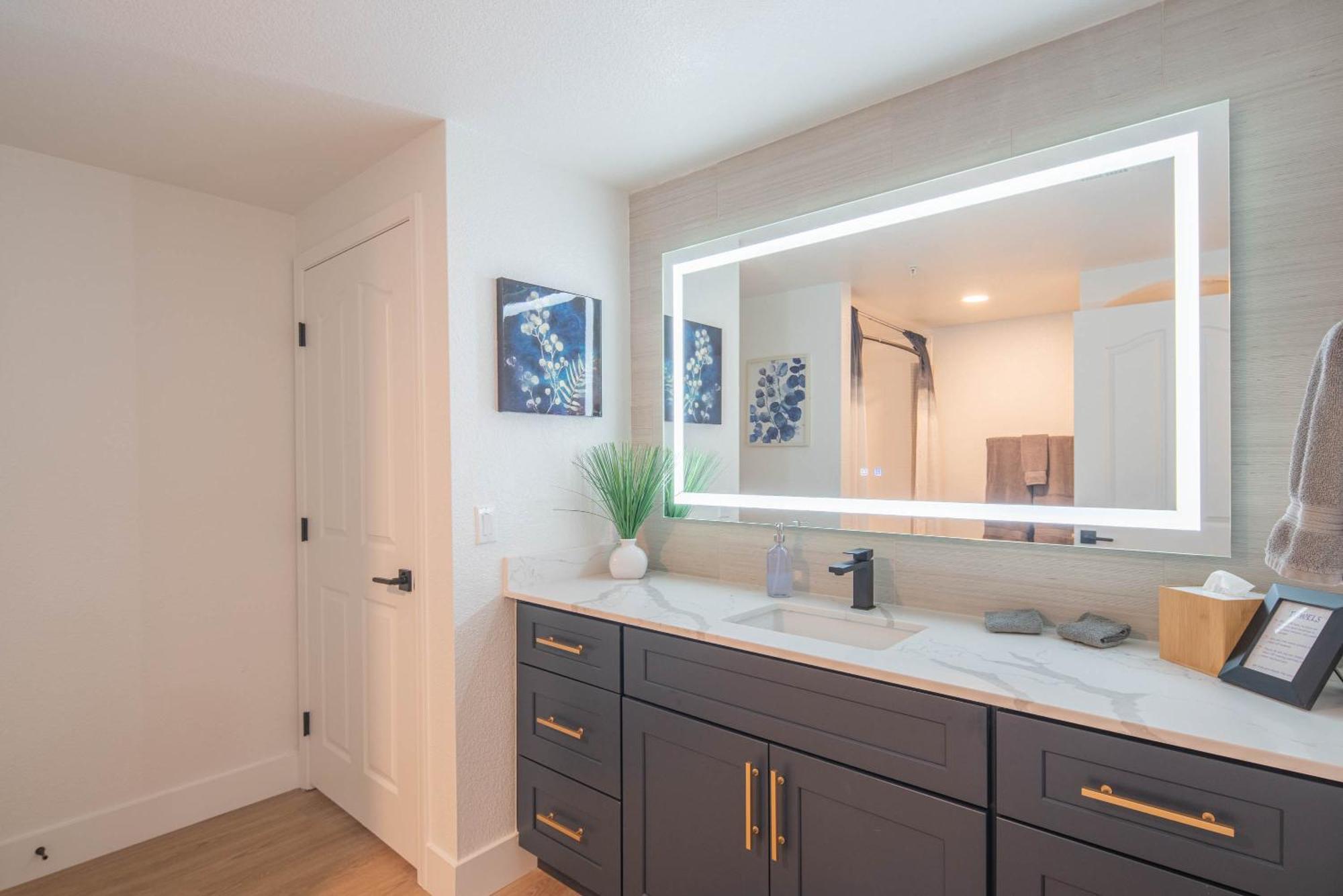Apartmán Exclusive-Walk To Golf, Shopping & Dining-King Bed N268 Scottsdale Exteriér fotografie